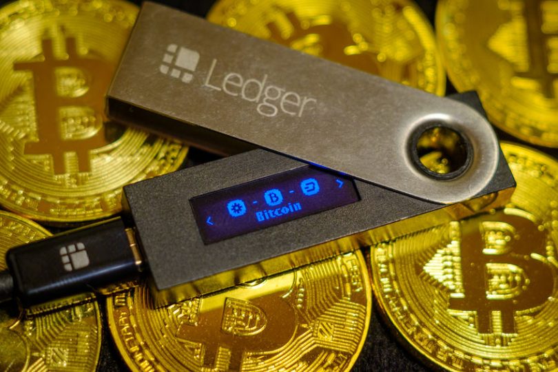 Comparison of Ledger crypto hardware wallets for 2024